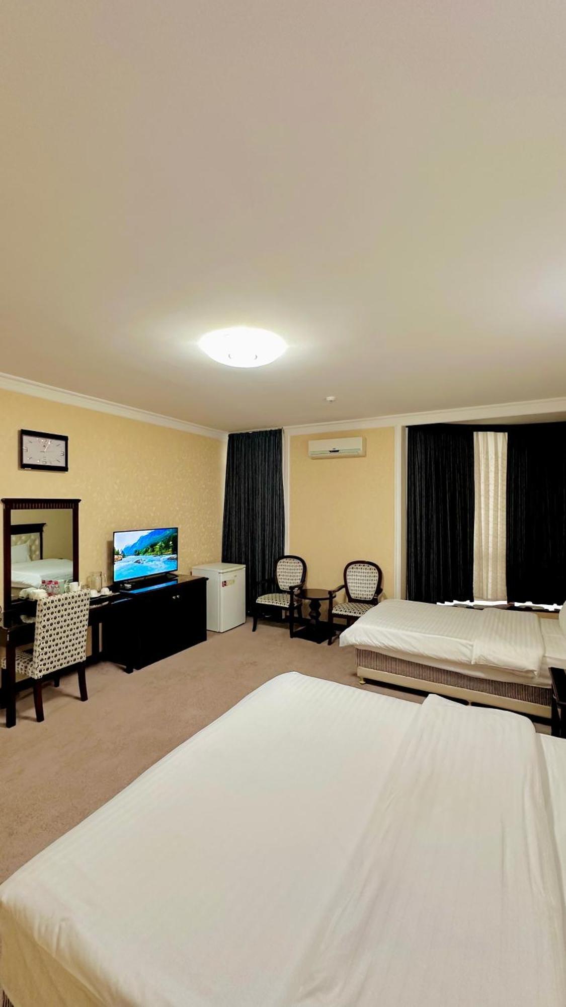 Hayot Hotel Tasken Kültér fotó