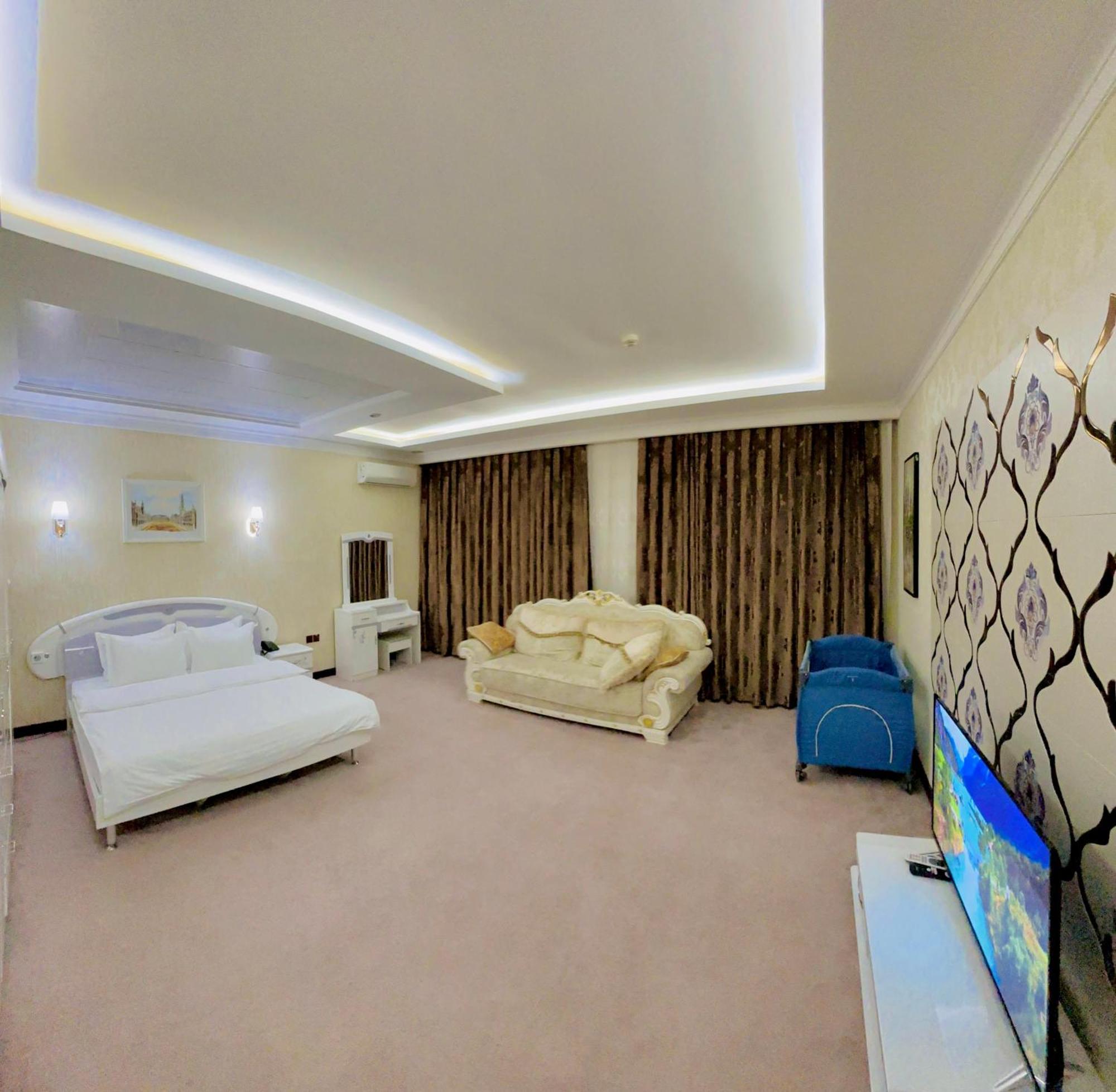 Hayot Hotel Tasken Kültér fotó