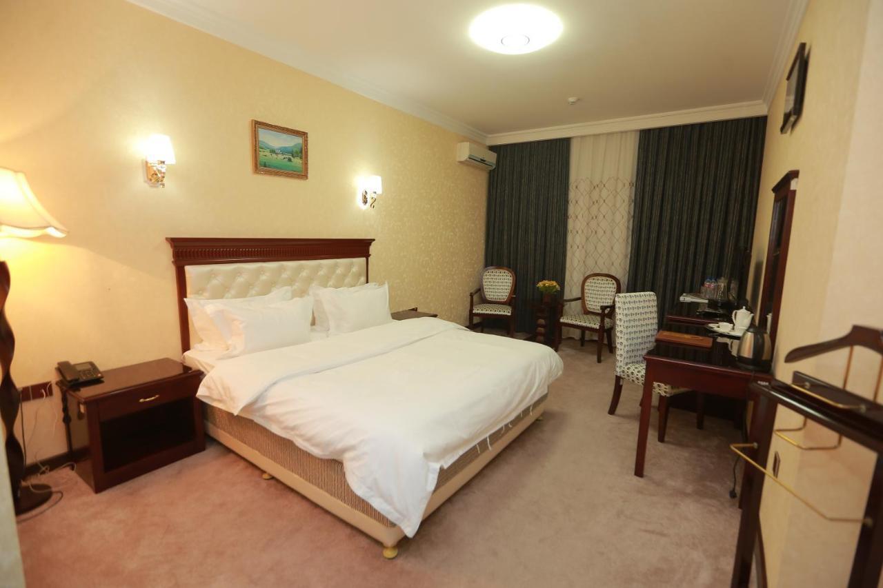 Hayot Hotel Tasken Kültér fotó